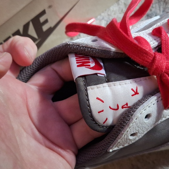 Travis Scott Jordans - Picture 7 of 12